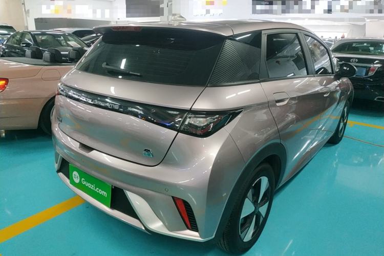 Used BYD Dolphin 2023 420 km Free Version
