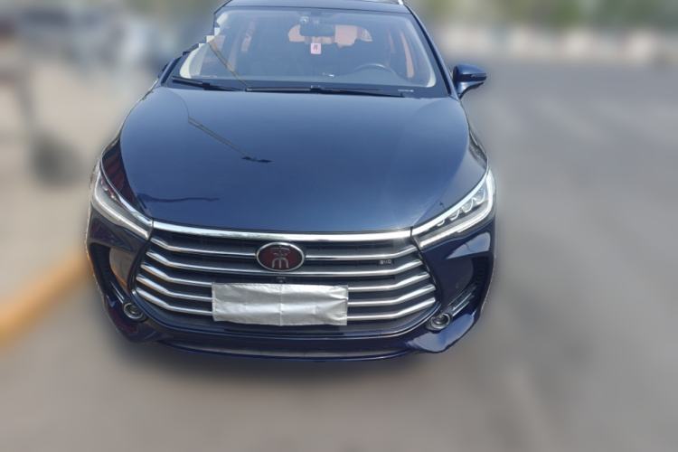 Used BYD Song MAX 2017 1.5T Automatic Smart Connect Prestige 7-Seater Front