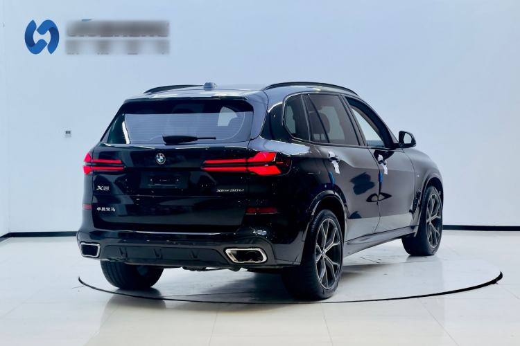 Used BMW X5 2023 xDrive 30Li Luxury M Sport Night Edition Package
