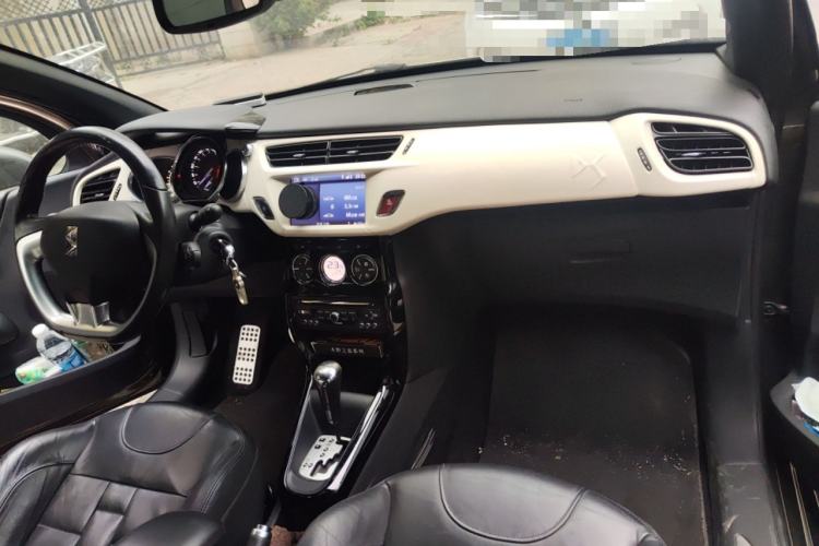 Used DS 3 2012 1.6L Supreme Edition
