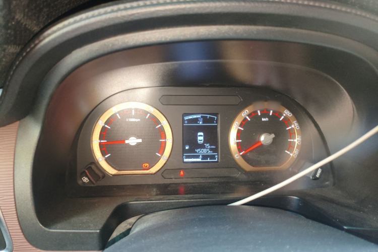 Used FORTHING Lingzhi 2018 M5L 1.6L 7-Seater Luxury Model
