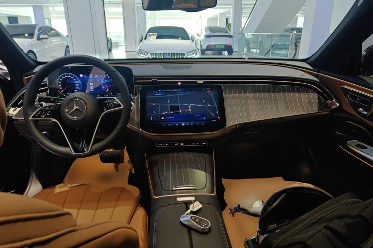 Used Mercedes-Benz E-Class 2025 Facelift E 300 L Fashion Edition
