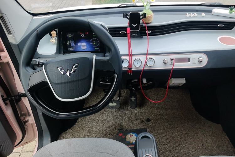 Used Wuling Hongguang MINIEV 2021 Macaron Premium Model – Lithium Iron Phosphate
