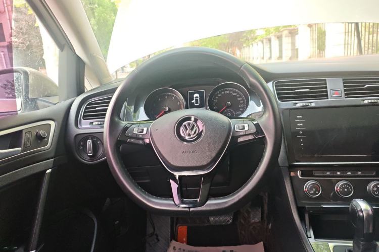 Used Volkswagen Golf 2020 200TSI DSG Comfortable and Ambitious Edition