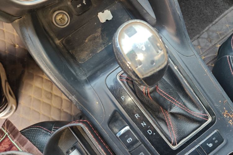 Used Changan CS75 2014 1.8T Automatic Prestige Model China IV Standard
