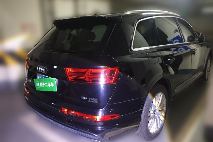 Used Audi Q7  Rear Right 45 Deg