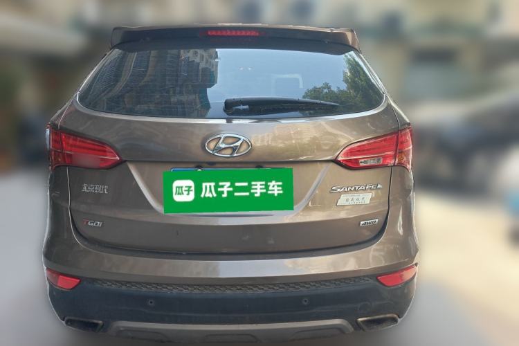 Used Hyundai Santa Fe 2013 Revised Version 2.0T Automatic All-Wheel Drive Top-Tier Trim