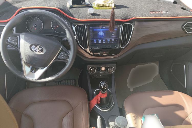 Used FAW Senya R7 2017 1.6L Manual Luxury Model
