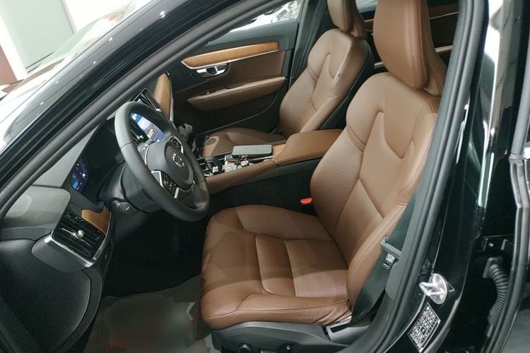 Used Volvo S90 2024 B5 Zhiyi Luxury Edition