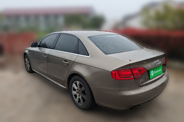 Used Audi A4L 2012 2.0 TFSI automatic Comfort trim level