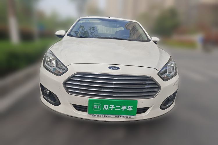 Used Ford Escort 2015 1.5L Automatic Fashion Model Front