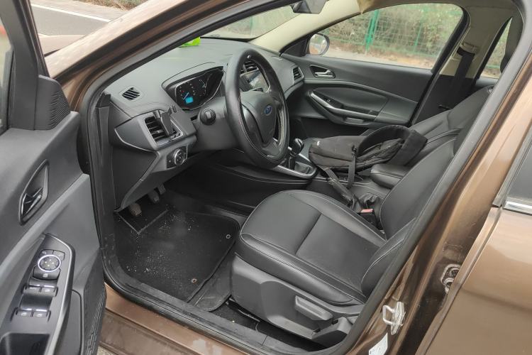 Used Ford Escort 2015 1.5L Manual Fashion Edition