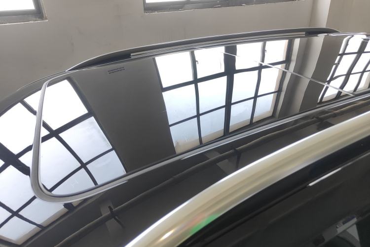 Used Volkswagen Tiguan L 2024 Outstanding Model 330TSI Automatic Two-Wheel Drive R-Line Dragon Glory Edition