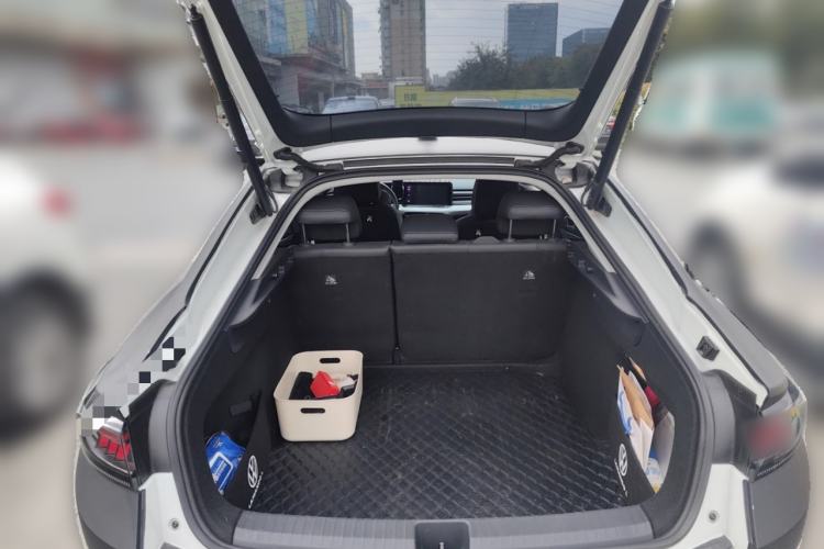 Used Volkswagen Lamando 2024 Lavida L 280TSI DSG Cool & Spicy Edition Trunk