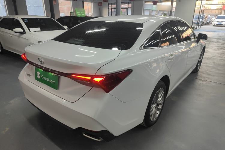 Used Toyota Avalon 2019 2.0L Ambition Edition China VI