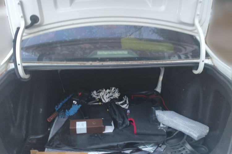 Used Volkswagen Lavida 2015 1.6L Manual Fashion Edition Trunk