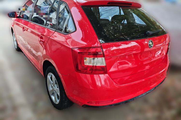 Used Skoda Rapid Spaceback 2014 1.6L Automatic Enjoyment Edition Rear Left 45 Deg