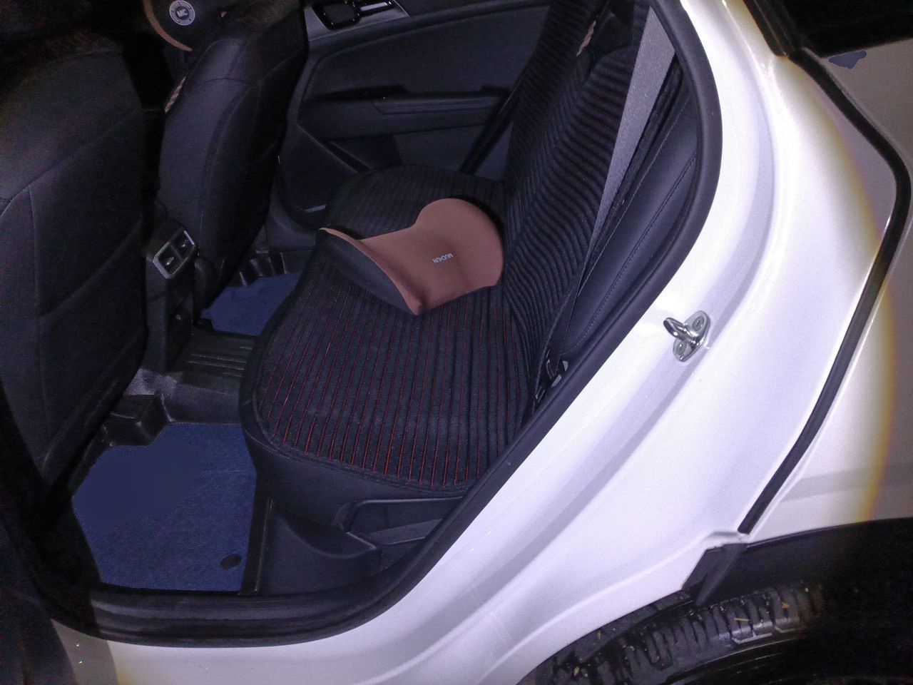 Kia Sportage (Chinese Domestic Model) 2023 2.0T Four-Wheel Drive Premium Edition — снимка 17