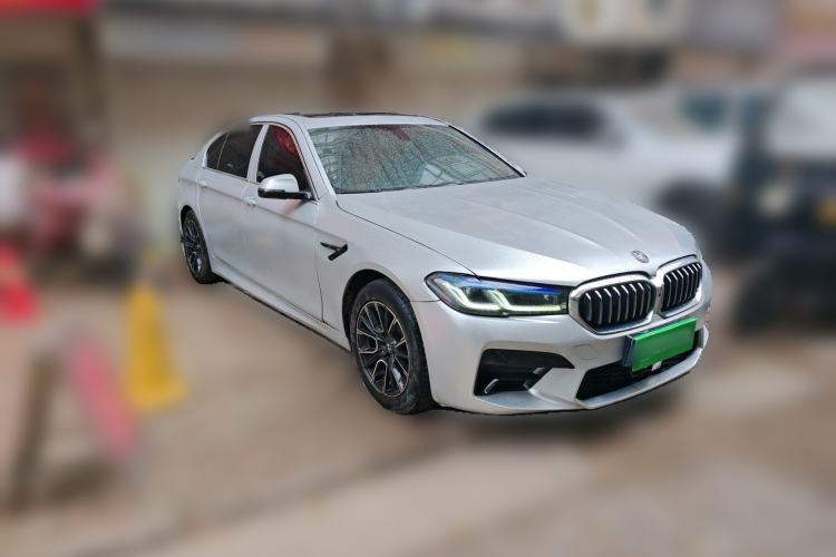 Used BMW 5 Series 2013 520Li Elegant Edition Front Right 45 Deg