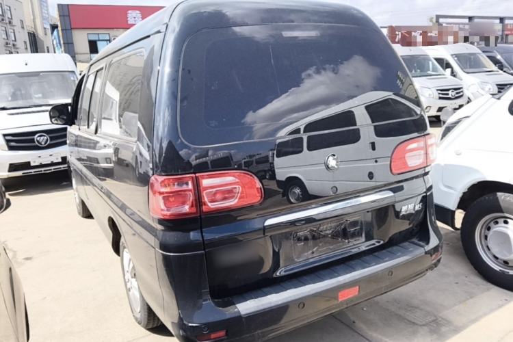 Used FORTHING Lingzhi 2023 M5L 1.6L Base Model 7 Seats
