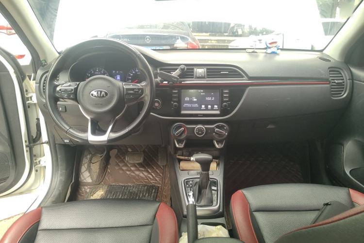 Used Kia KX Cross 2018 1.6L Automatic Dynamic Sunroof Version Center Console