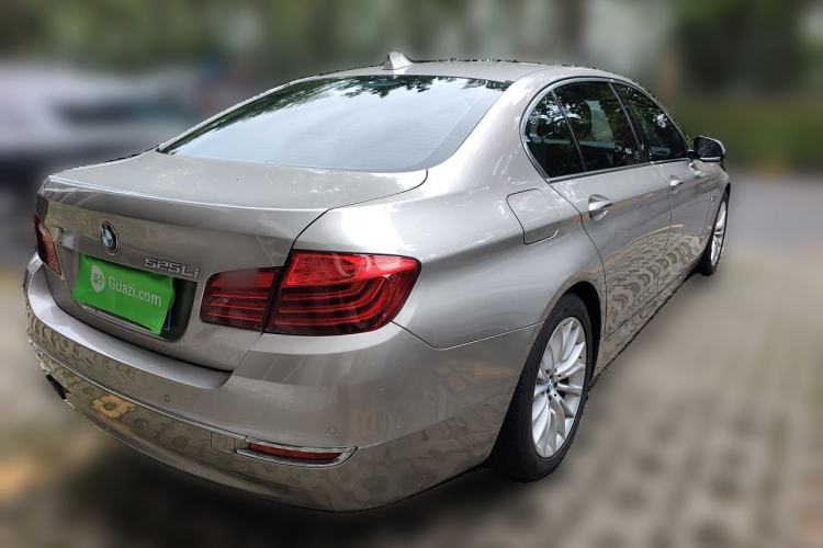 Used BMW 5 Series 2014 525Li Luxury Design Package
