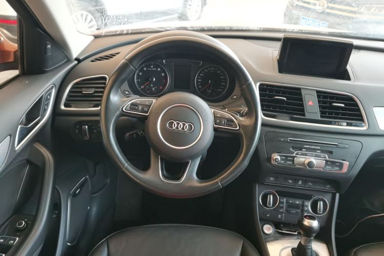Used Audi Q3 2016 40 TFSI quattro all-wheel drive style model Steering Wheel
