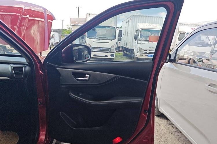 Used Dongfeng Fengon S560 2018 1.8L Manual Comfort 7-Seater
