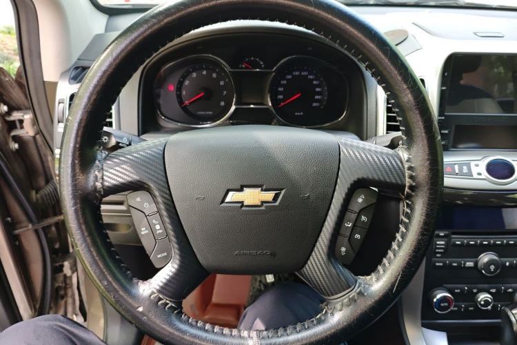Used Chevrolet Captiva 2017 2.4L 4x4 Flagship Edition 7-Seater