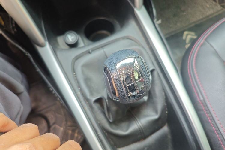 Used Citroen C3-XR 2015 1.6L Manual Pioneer Model Gear Lever