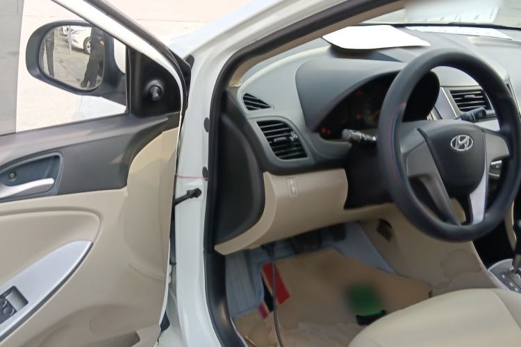 Used Hyundai Verna (older generation) 2014 1.4L Automatic Fashion GS Model