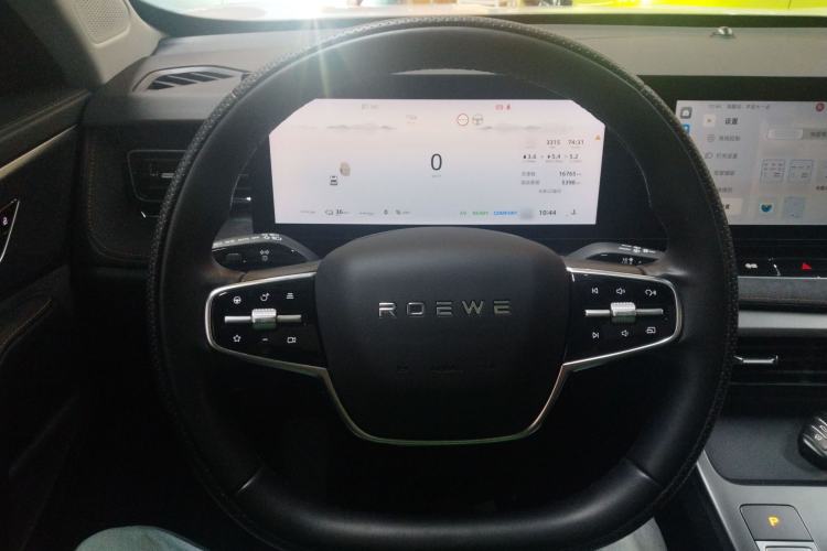 Used Roewe D5X DMH 2024 135 Tech Edition
