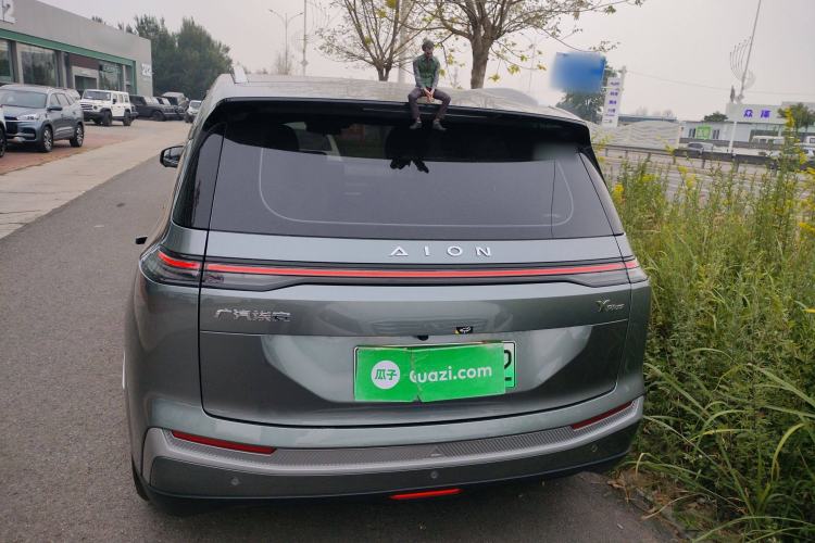 Used AION Y 2023 Younger