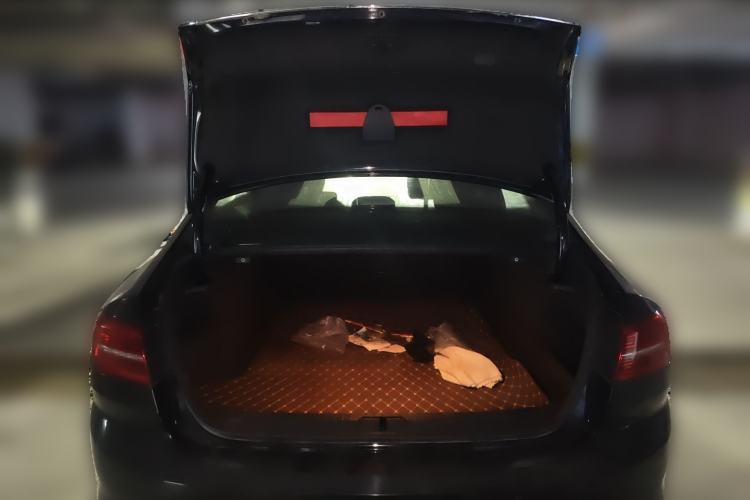 Used Volkswagen Magotan 2018 330TSI DSG Luxury Model Trunk