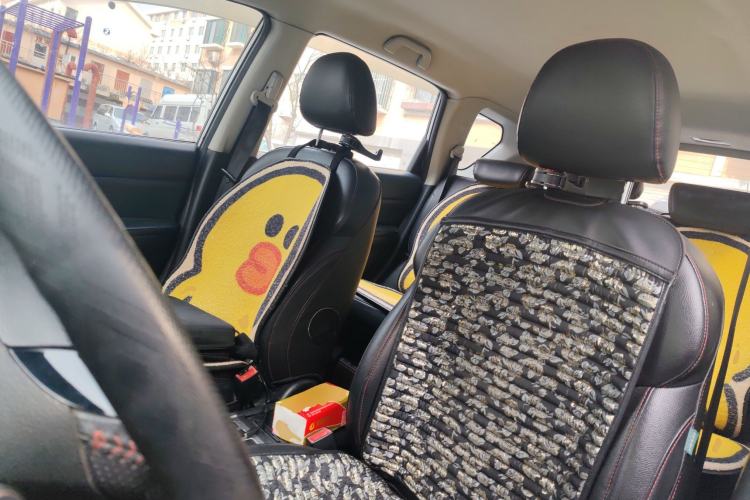 Used Haval H6 2013 Upgraded Model 2.4L Automatic Two-Wheel Drive Elite Version