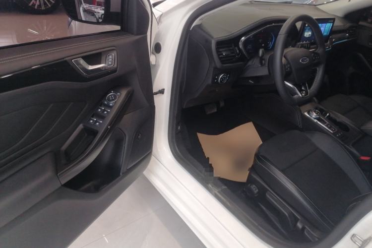 Used Ford Focus 2021 Hatchback EcoBoost 180 Automatic Titanium Edition