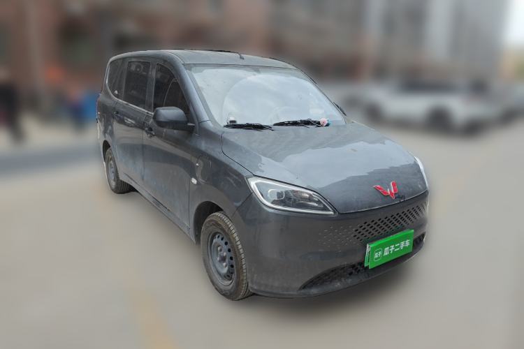 Used Wuling Hongguang New Energy 2025 Extended-Range Hybrid 50 km Utility Version Front Right 45 Deg