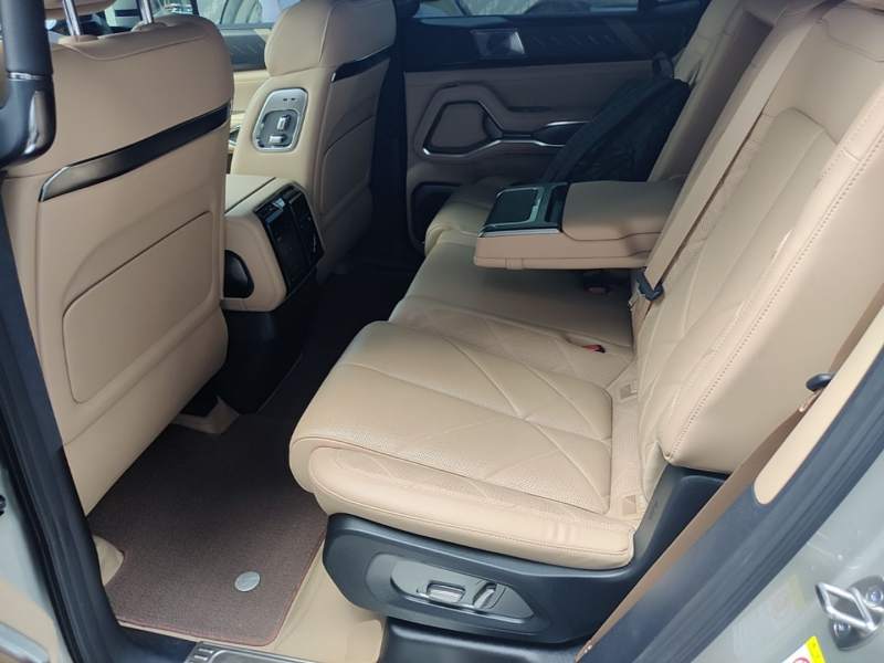 Used Formula Leopard 8 2025 Smart & Brave Flagship Edition 7 Seats — 16