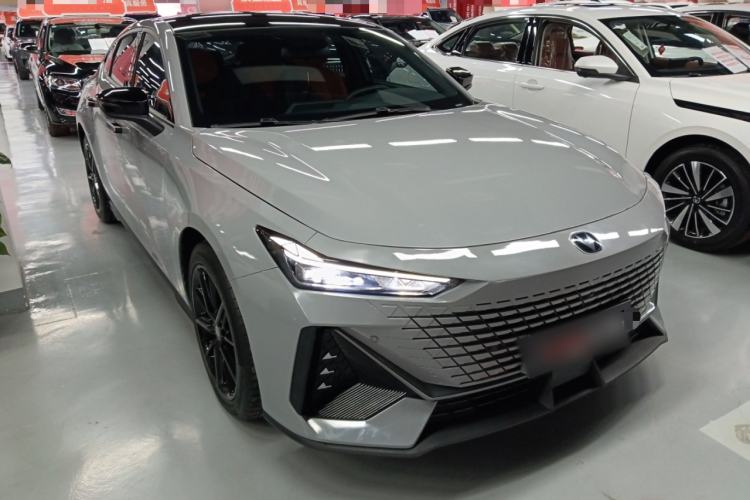 Used CHANGAN UNI-V 2022 1.5T Prestige Version