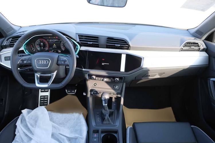 Used Audi Q3 2025 quattro 45th Anniversary Edition 40TFSI Fashionable and Dynamic Model Interior 2