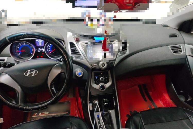 Used Hyundai Elantra (5th Generation / Langdong) 2015 1.6L Automatic Leading Model Center Console