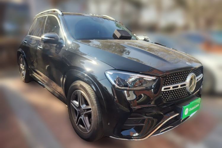 Used Mercedes-Benz GLE 2024 GLE 450 4MATIC Stylish Model Front Right 45 Deg