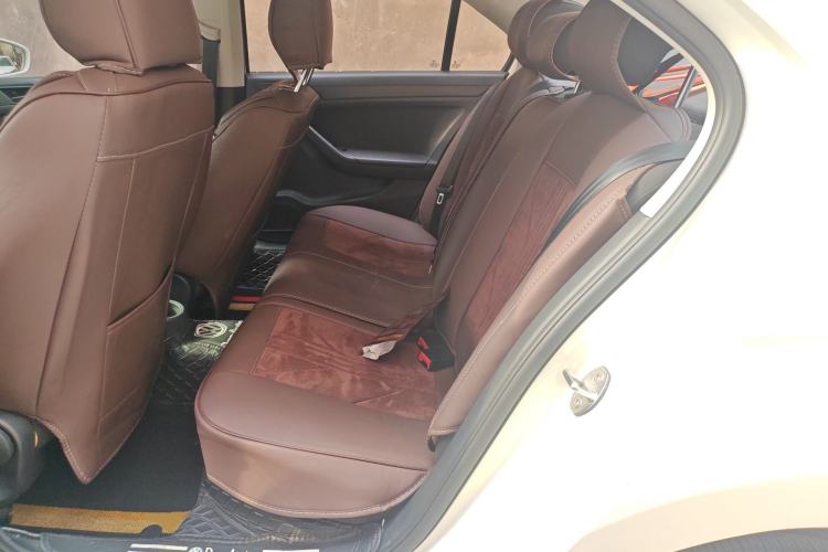 Used Volkswagen Jetta 2015 Value Edition 1.6L Automatic Fashion Version Left Rear Seat