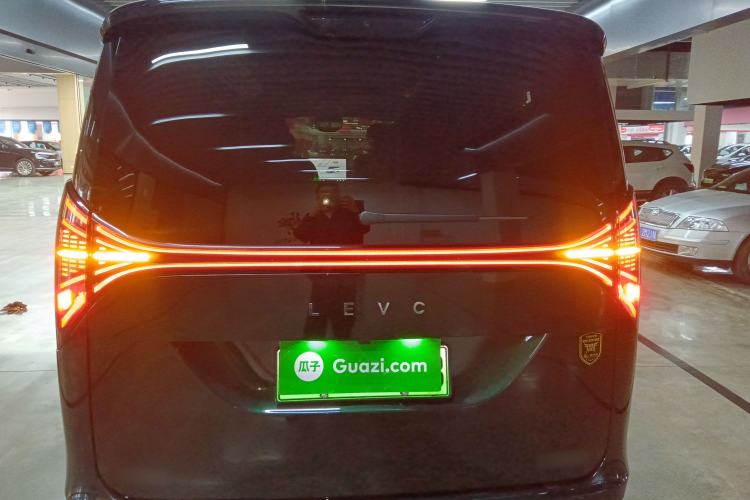 Used Geely Galaxy LEVC L380 2025 805 km Flagship Version All-Wheel Drive