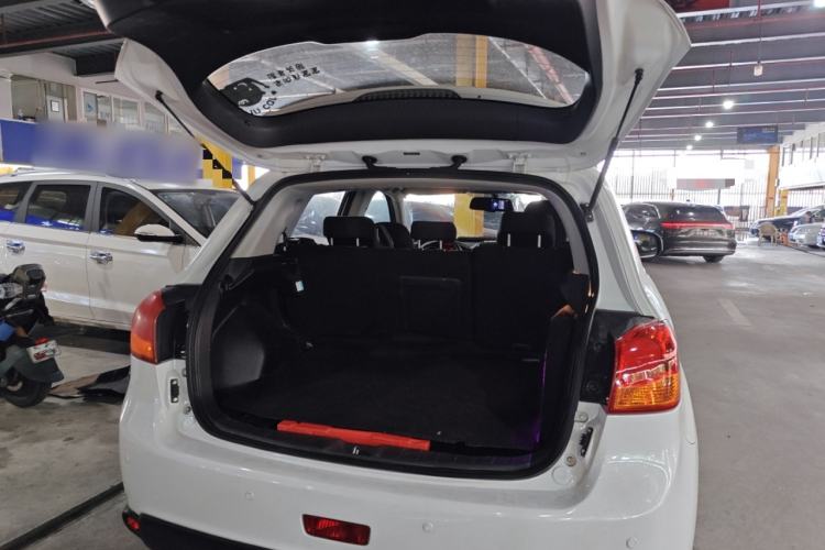 Used Mitsubishi ASX 2015 2.0L CVT Two-Wheel Drive Elite Edition