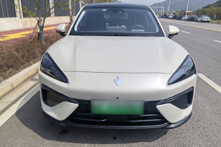Used Baojun Yunhai 2024 140km Plug-in Hybrid Version
