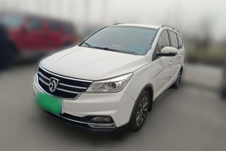 Used Baojun 730 2017 1.5T Manual Fashion Version 7 Seats China V Emission Standard