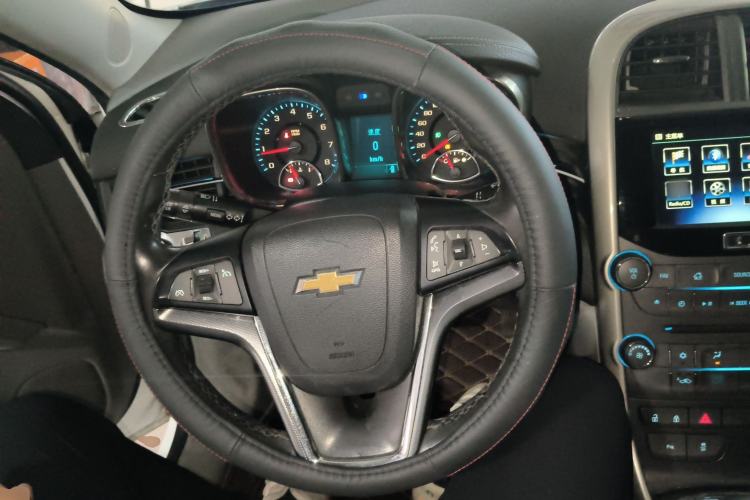 Used Chevrolet Malibu 2014 2.0L Automatic Luxury Edition Steering Wheel