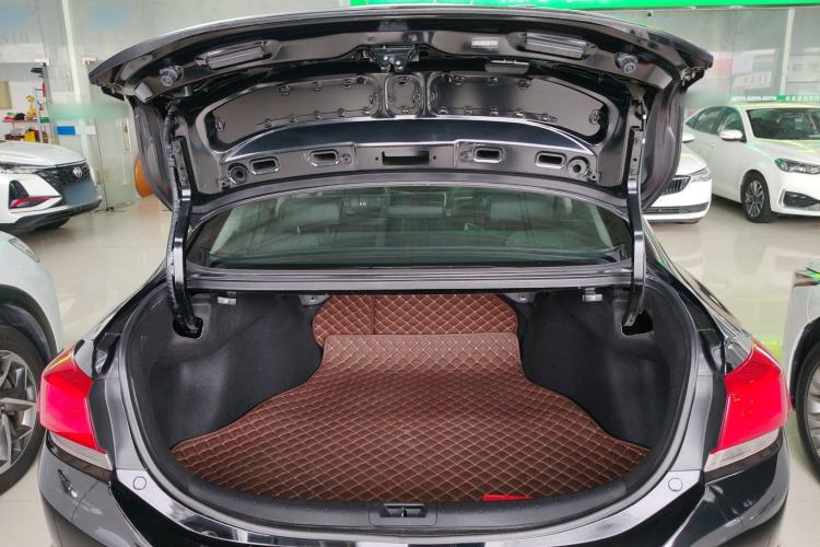 Used Honda Spirior 2017 2.0L Classic Edition Trunk