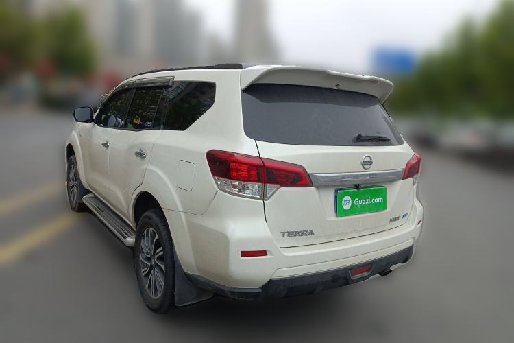 Used Nissan Terra 2018 2.5L Manual Two-Wheel Drive Elite Edition
